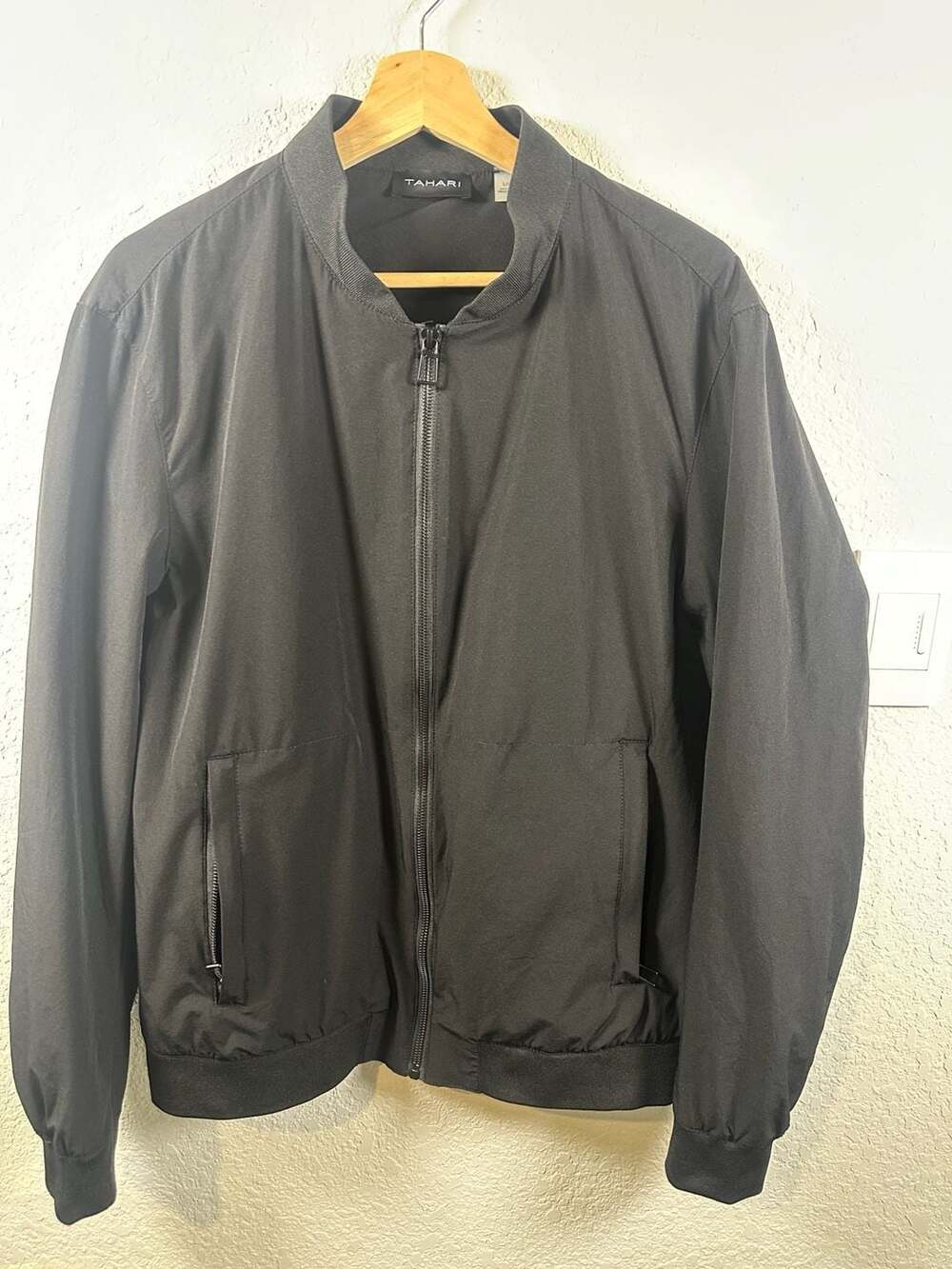 Tahari Bomber Jacket Size L Black Zip Front Nylon